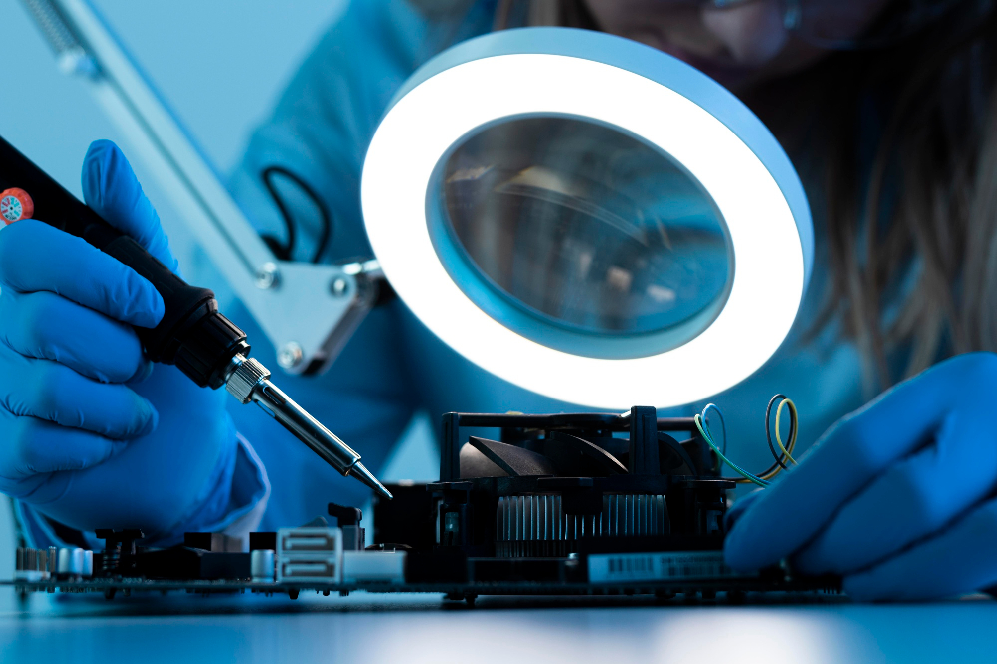 Taller especializado en reparación de consolas para clientes de Parla